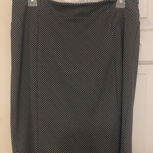 Michael Kors skirt black and white. NWOT SIZE large